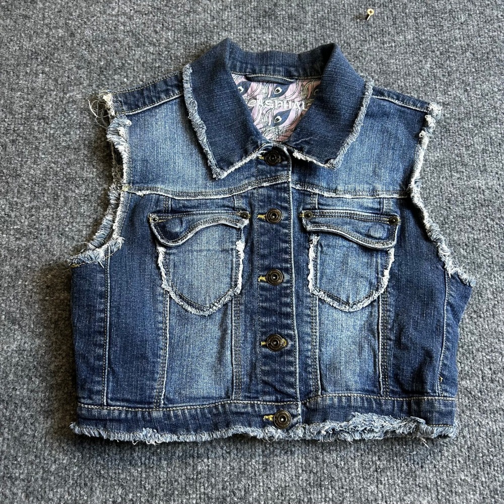 Crash & Burn Denim Vest Womens Size M Blue Cropped Frayed Raw Edge Trucker Style